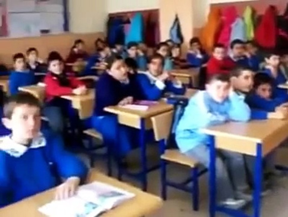 İlköğretim öğrencisinden - Yetim Kız İlahisi