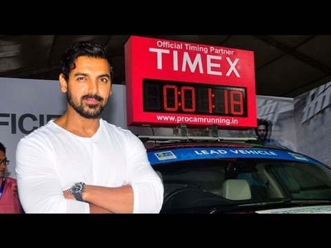 John Abraham Inaugurates The Get Active Standard Chartered Mumbai Marathon Expo