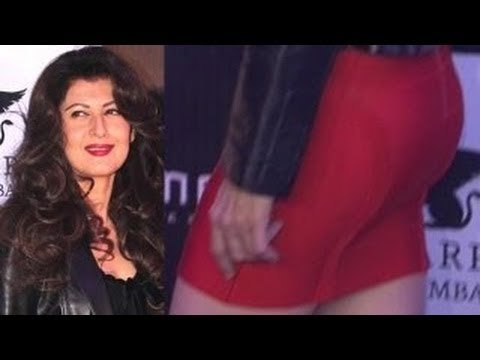 Sangeeta Bijlani Looks Hot In Short Red Skirt At Reopening Of Enigma At JW Marriott