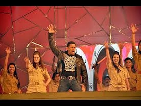 Salman Khan Rocking Performances on Dabangg Reloaded songs at the Umang Police Awards 2013