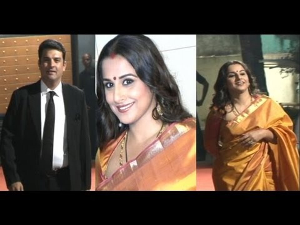 Love Birds Vidya Balan & Siddharth Roy Kapoor  at Zee Cine Award's Red Carpet