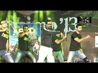 Remo D'souza's Awesome LIVE Dance Performance