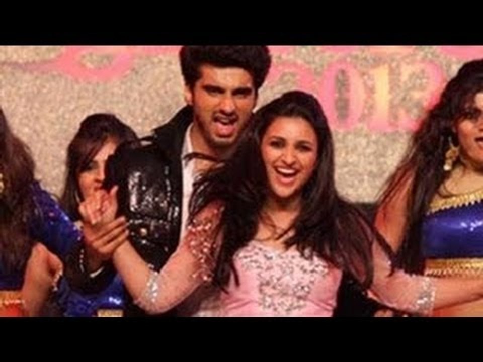 Parineeti & Arjun Kapoor's New Years Bash Performance