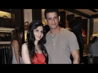 Sharman Joshi Poses With Saba Ali Khan (Saif's Sister) At A Store Launch