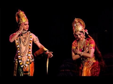 DIVA Hema Malini at Jaya Smriti Concert 2012