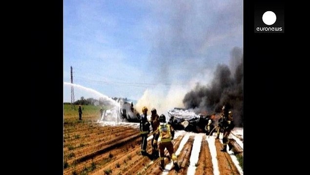[Live] At three dead after military plane crashes in Spain