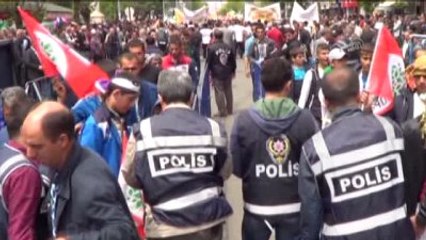 Demirtaş: "Parlamento'da İlk İşimiz Kenan Evren Anayasası'nı Değiştirmek Olacak"