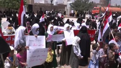 Yemen'de Öğrenci Gösterisi