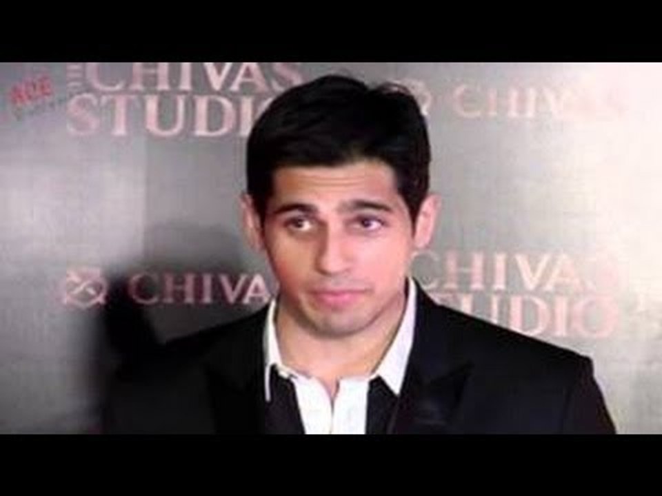 SOTY STAR Siddharth Malhotra @ Musical Evening With Chivas Studio 2012