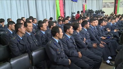 تخريج أول دفعة للطيارين العسكريين الأفغان
