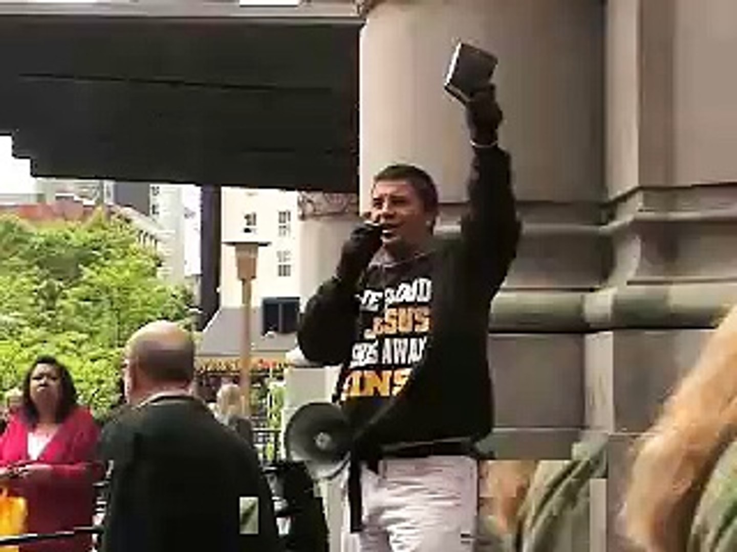⁣Kevin Farrer Preaching - Powell & Market