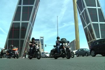 Las calles de Madrid rugen al ritmo de las Harleys
