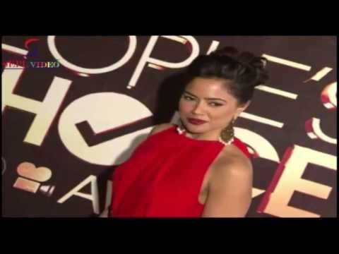 Hot Actress Sameera Reddy & Ragini Khanna @ Red Carpet of People's Choice Awards