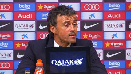 Luis Enrique se entera de un gol del Valencia en la Rueda de Prensa