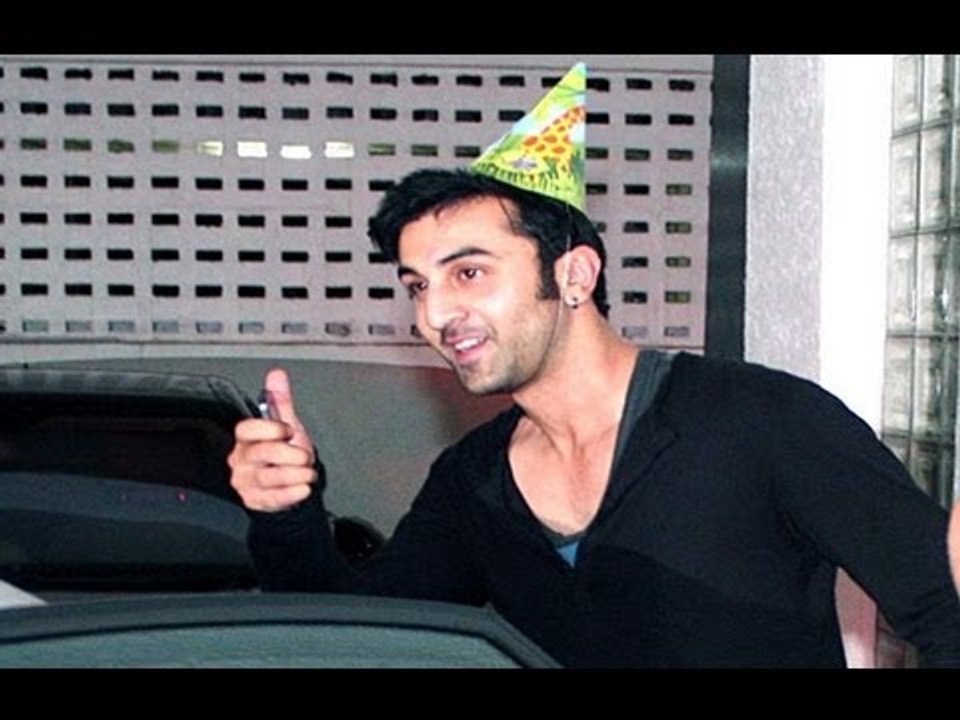 Ranbir Kapoor Partying All Night long @ 30th Birthday party