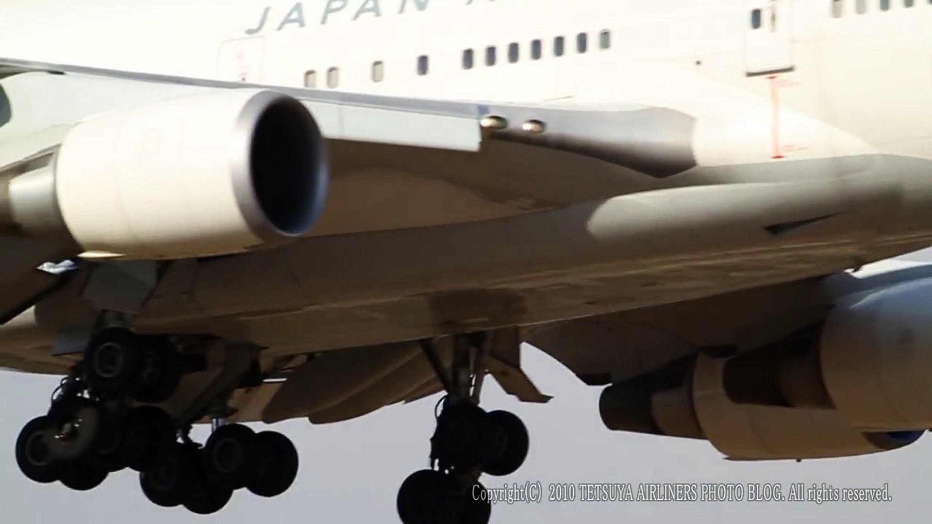超絶 滑走路ぎりぎりのすごいゴーアラウンドgo Around Heavy Crosswind Landing Jal 47 At Narita Nrt ゴーアラウンド Video Dailymotion