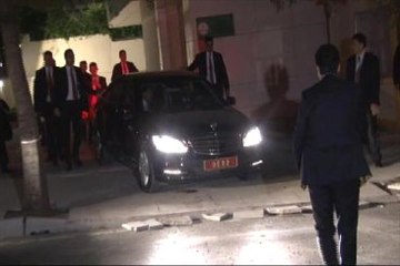 Davutoğlu'ndan TÜRGEV'in Yurduna Gece Yarısı Ziyareti
