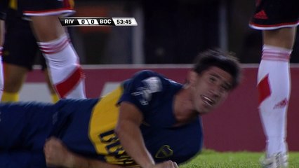 To piłka, czy karate?