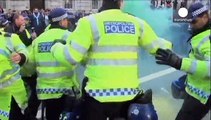 Gewalt bei Protesten gegen Sparpolitik David Camerons in London