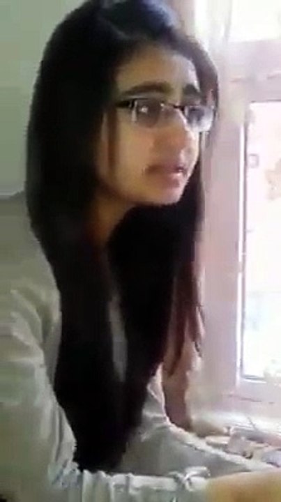 roti khadi aey k nai kalli maa puchdi nice indian song by a girl - Video Dailymotion