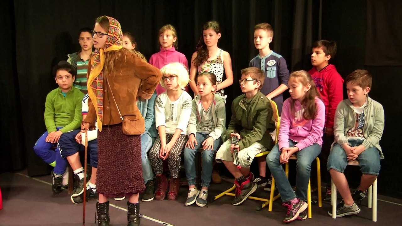 Camion des mots  Classe de CM1/CM2 1er groupe École élémentaire de Saint-Clair-de-la-Tour (38)