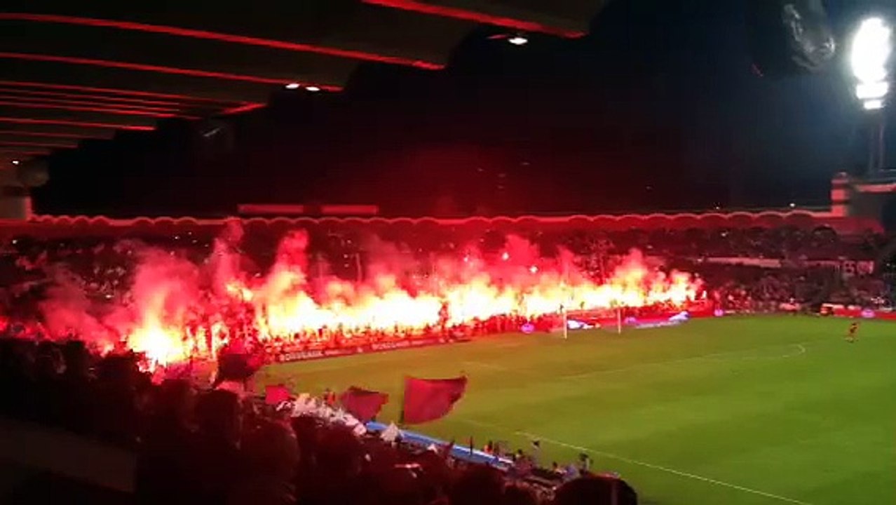 Hommage des Ultras au Stade lescure