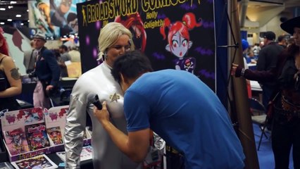 Comic-Con 2012: Drunk Times with Hot Girls