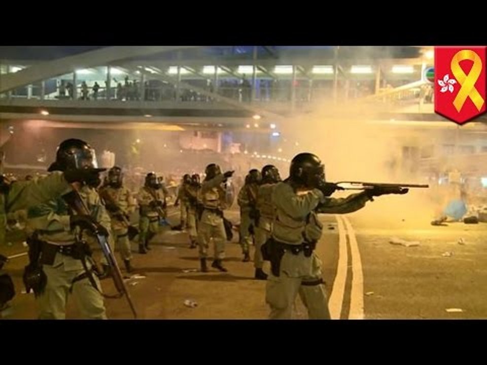 Hong Kong democracy protests: Did police already use rubber bullets?