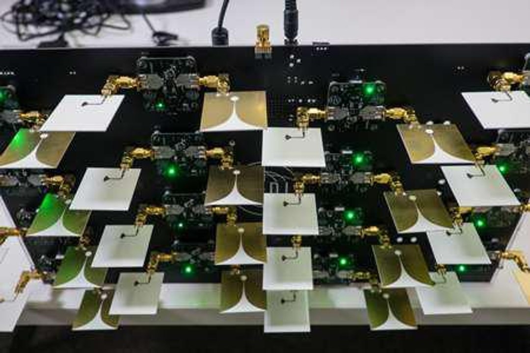 Engineering students create real-time 3-D radar system