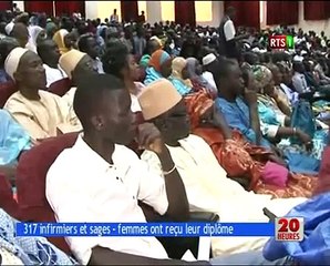 317 Infirmiers et Sages - Femmes ont Reçu leur Diplôme.