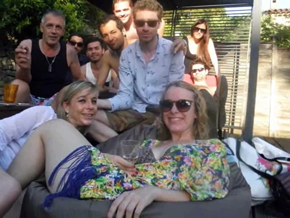 pool party