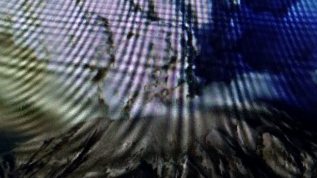 VOLCANO Eruption Hundreds Evacuated Indonesia