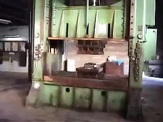 400 Ton Verson Hydraulic Press Machine #3360