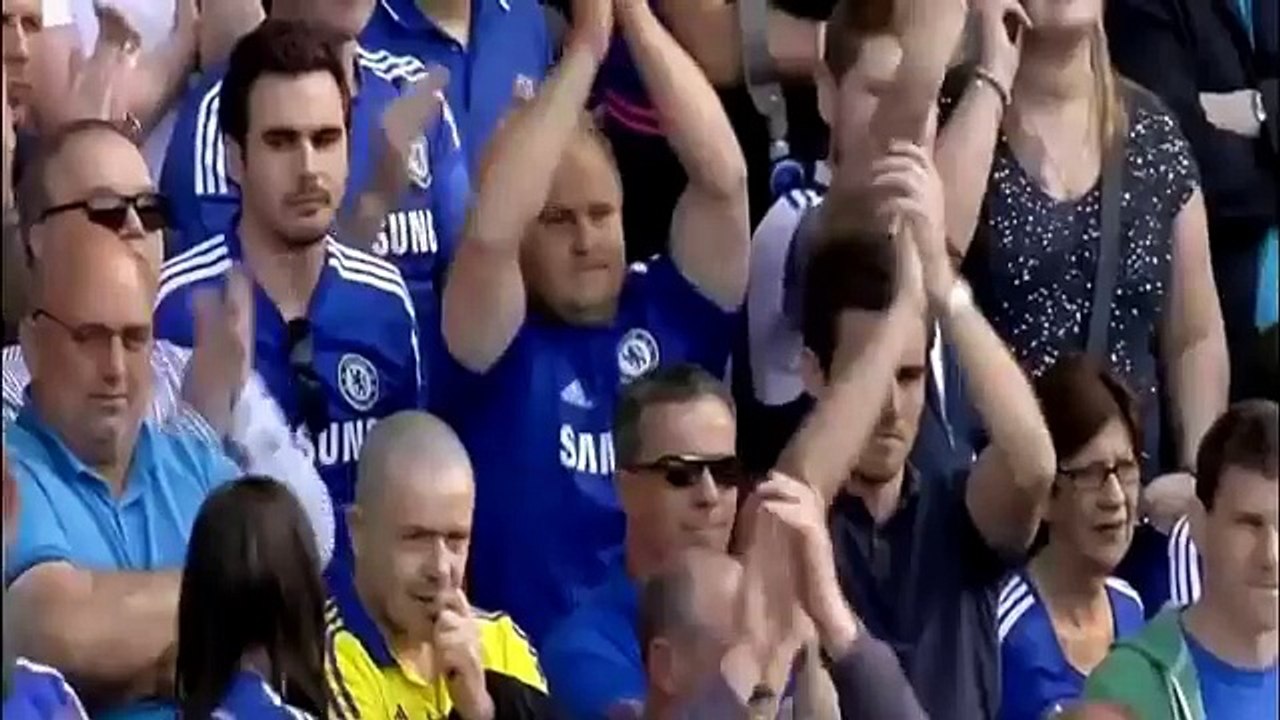 Jose Mourinho Brendan Rogers and Fans applaud Steven Gerrard Going off Chelsea vs Liverpool 1-1 HD