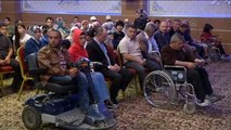 Engellilere Tekerlekli Sandalye Yardımı