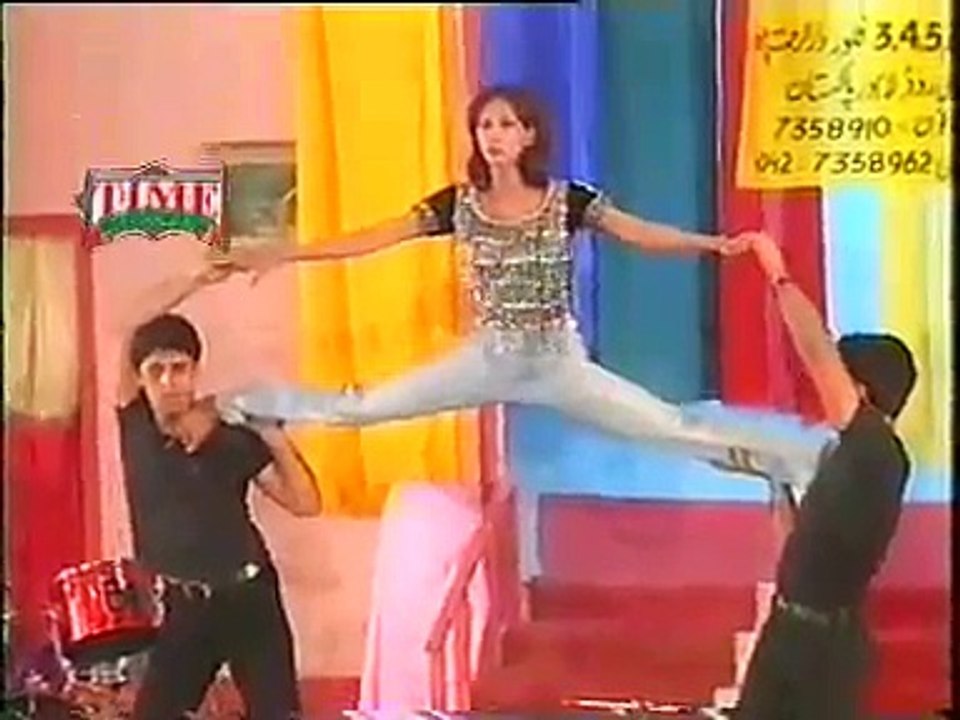 Akien Lar Guyian Deedar Mujra