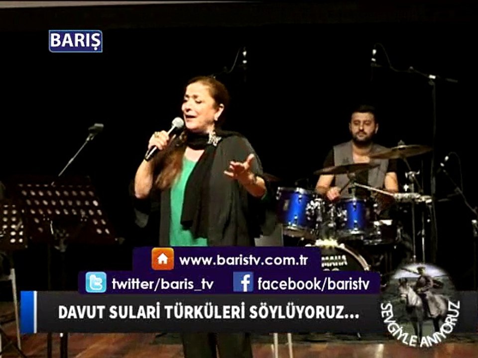 Belkıs Akkale - Siyah Perçemini Dökmüş Yüzüne