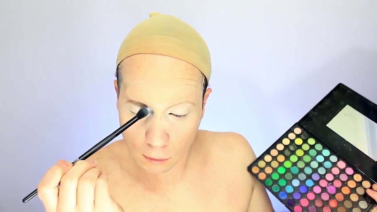 Drag Queen Makeup Tutorial
