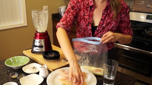 Milanesa de Pollo ¡Sin freír! Las Recetas de Laura Comida saludable