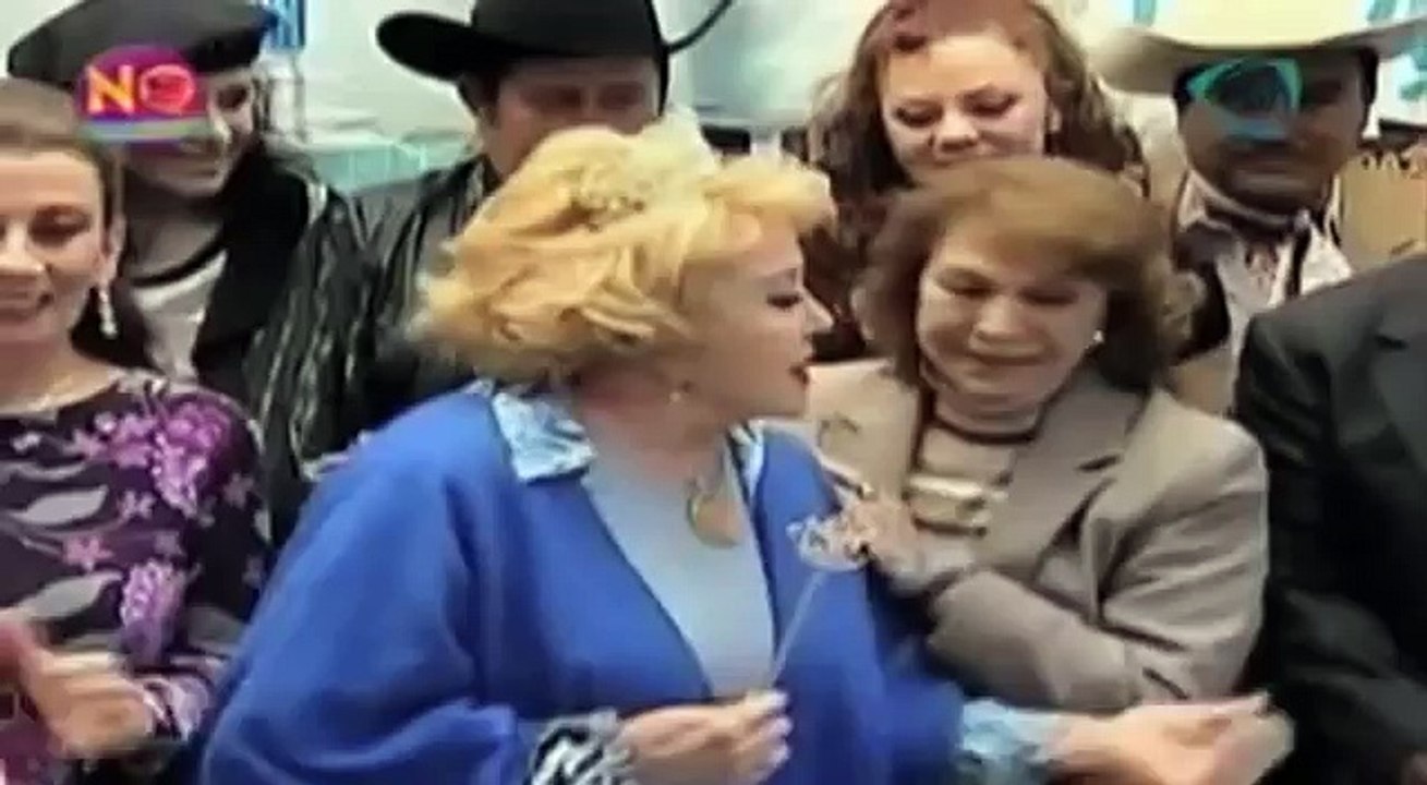 Silvia Pinal posa desnuda en "Simón del desierto" / Silvia Pinal poses nude in "Simón del desierto"