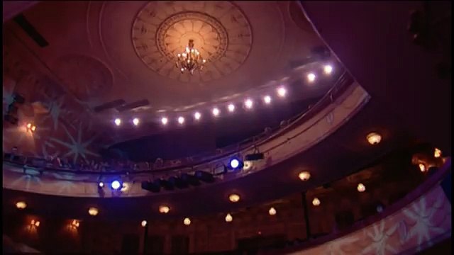 Umbilical Brothers - The Flat