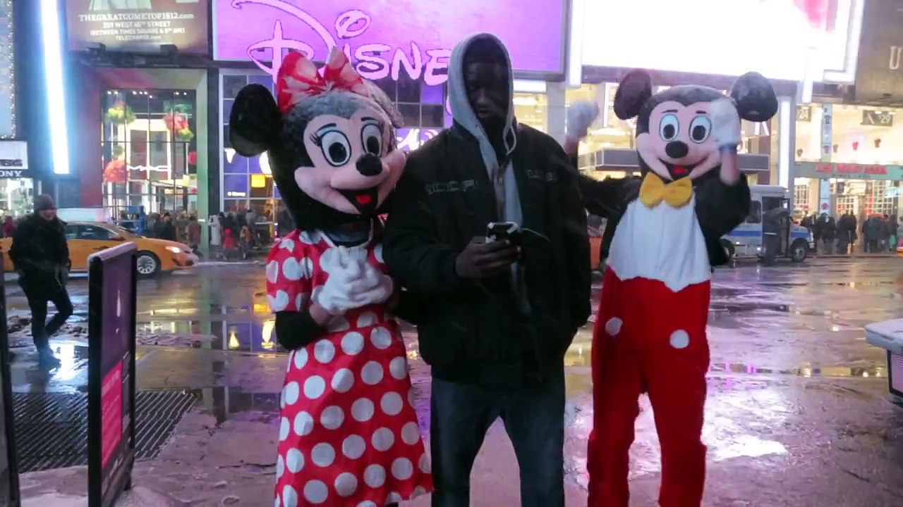 Pharrell - Happy (We Are From New York) Happy in New York