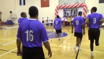 Sakatlanan Filistinli Sporcuya İlk Müdahaleyi Belediye Başkanı Yaptı