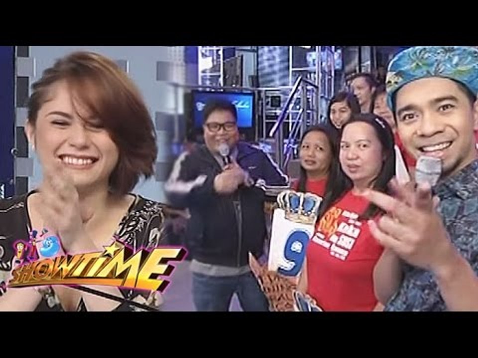 Jessy delighted with the knock knock joke of Jugs and Teddy