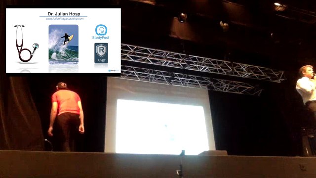 Dr. Julian Hosp speaking at the SkillUp2015 about Online Education in Singapore