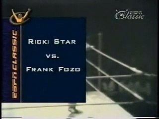 THE MOST HILARIOUS WRESTLING MATCH EVER !