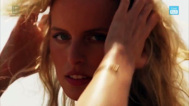 Karolina Kurkova The New Fragrance from LR