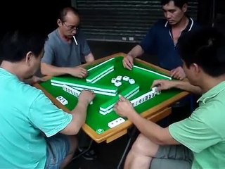 Mahjong Street Game in Hong Kong