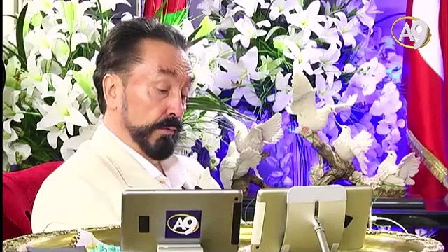 Fetih Suresi, 18-19, MÜMİNLER AĞACIN ALTINDA BİAT EDERLERKEN, BİAT EDERKEN AĞAÇ ALTI OLMASININ ÖZEL BİR ANLAMI VAR