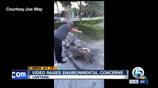Burger King vide l'huile des frites dans la rue